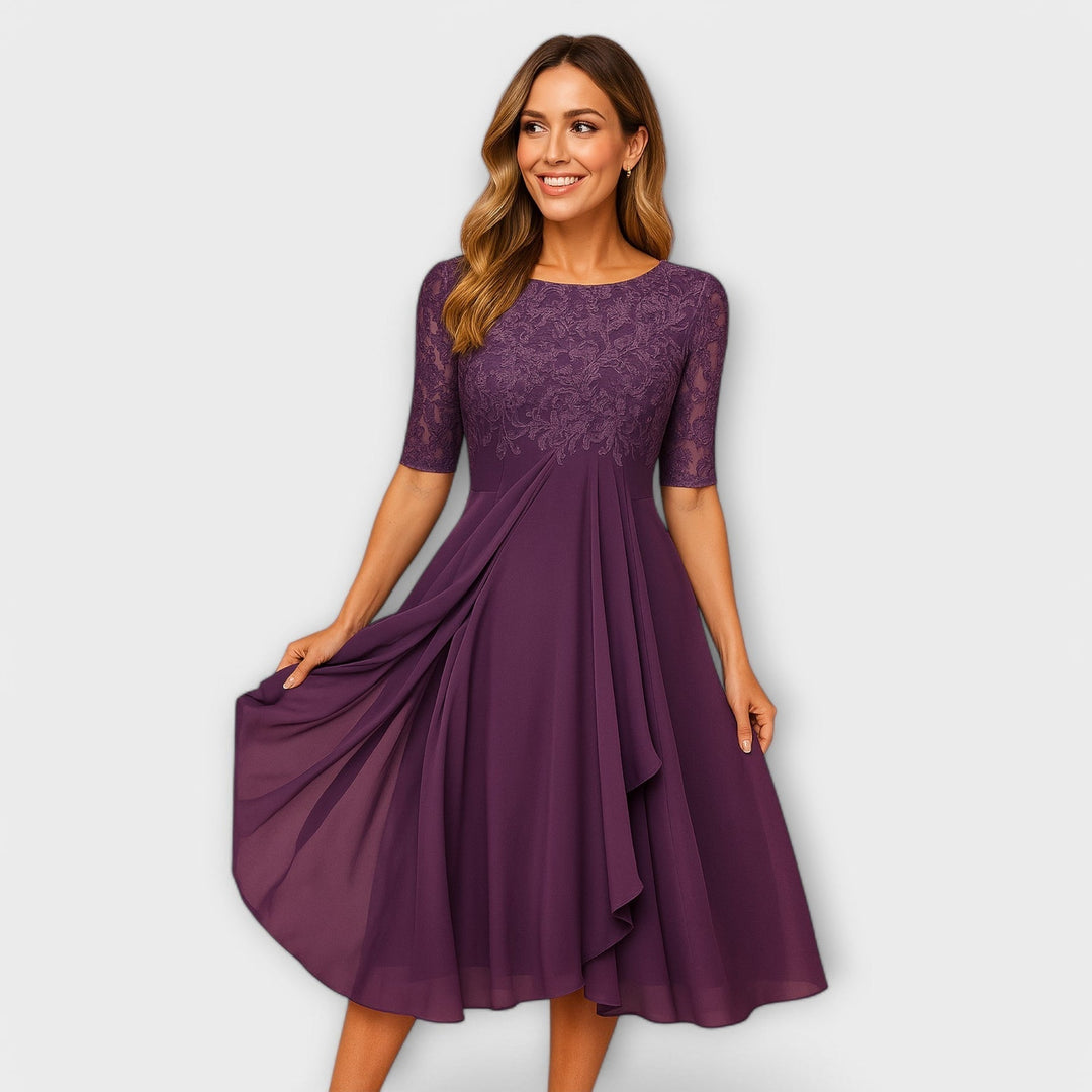 Martyna – Robe Midi avec Manches en Dentelle